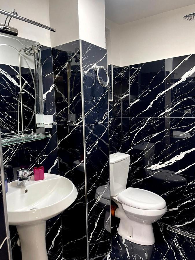 Guest House Dashi Гирокастра Экстерьер фото
